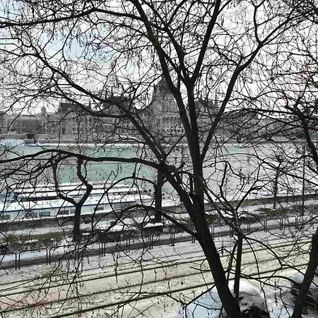 Luxury With Parliament View Βουδαπέστη